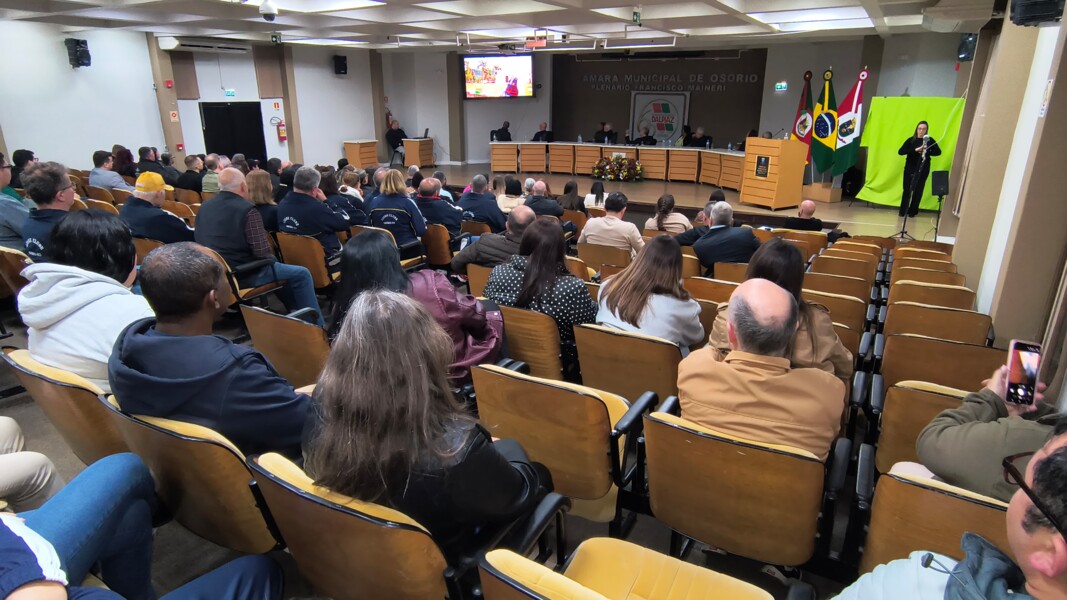 9- Exibição de vídeo institucional.jpg