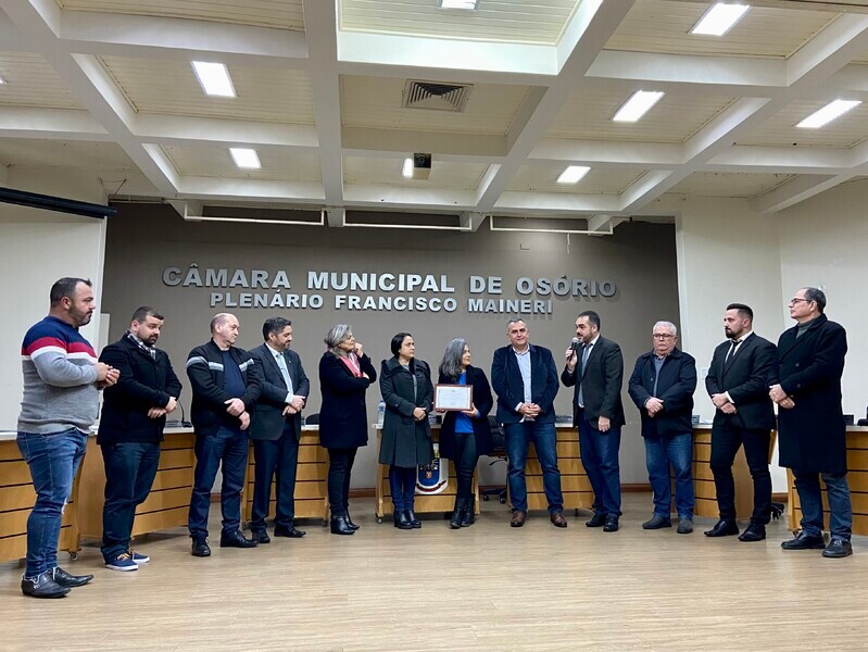 legislativo-homenageia-emef-luiz-francisco-panni-com-outorga-de-votos-de-congratulacoes