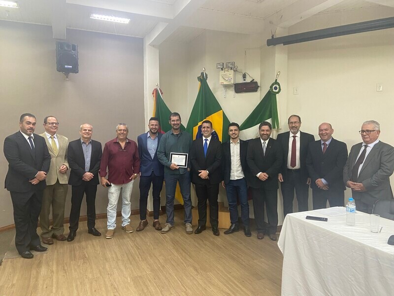 legislativo-homenageou-acio-e-rotary-club-de-osorio-em-sessao-solene