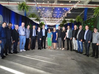 presidente-do-legislativo-e-vereadores-participam-da-inauguracao-da-empresa-alema-profine-kommerling