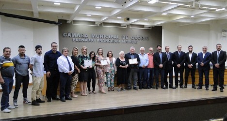jornal-revisao-recebe-homenagem-da-camara-pelos-30-anos-de-atividades
