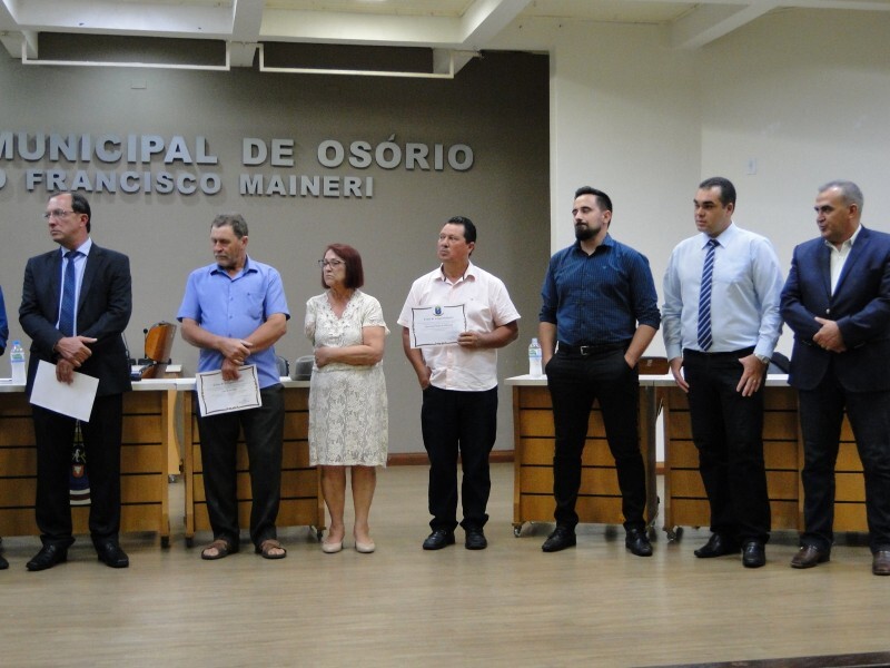 camara-entregou-votos-de-congratulacao
