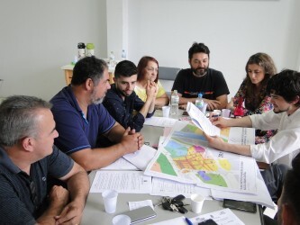 vereadores-analisam-projetos-e-discutem-com-membros-do-executivo-questoes-de-interesse-da-cidade