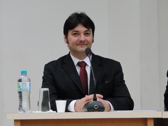 vereador-binho-silveira-oficializa-sua-posse-na-camara