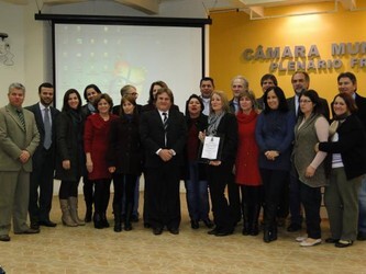 escola-prudente-de-morais-recebeu-placa-em-homenagem-aos-70-anos-de-fundacao