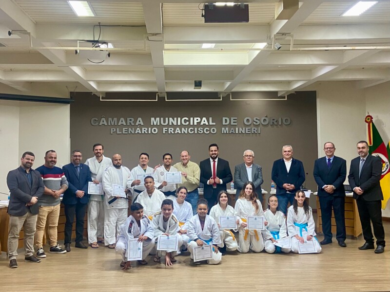 equipe-de-judo-bons-ventos-ifrs-foi-homenageada-no-legislativo-osoriense