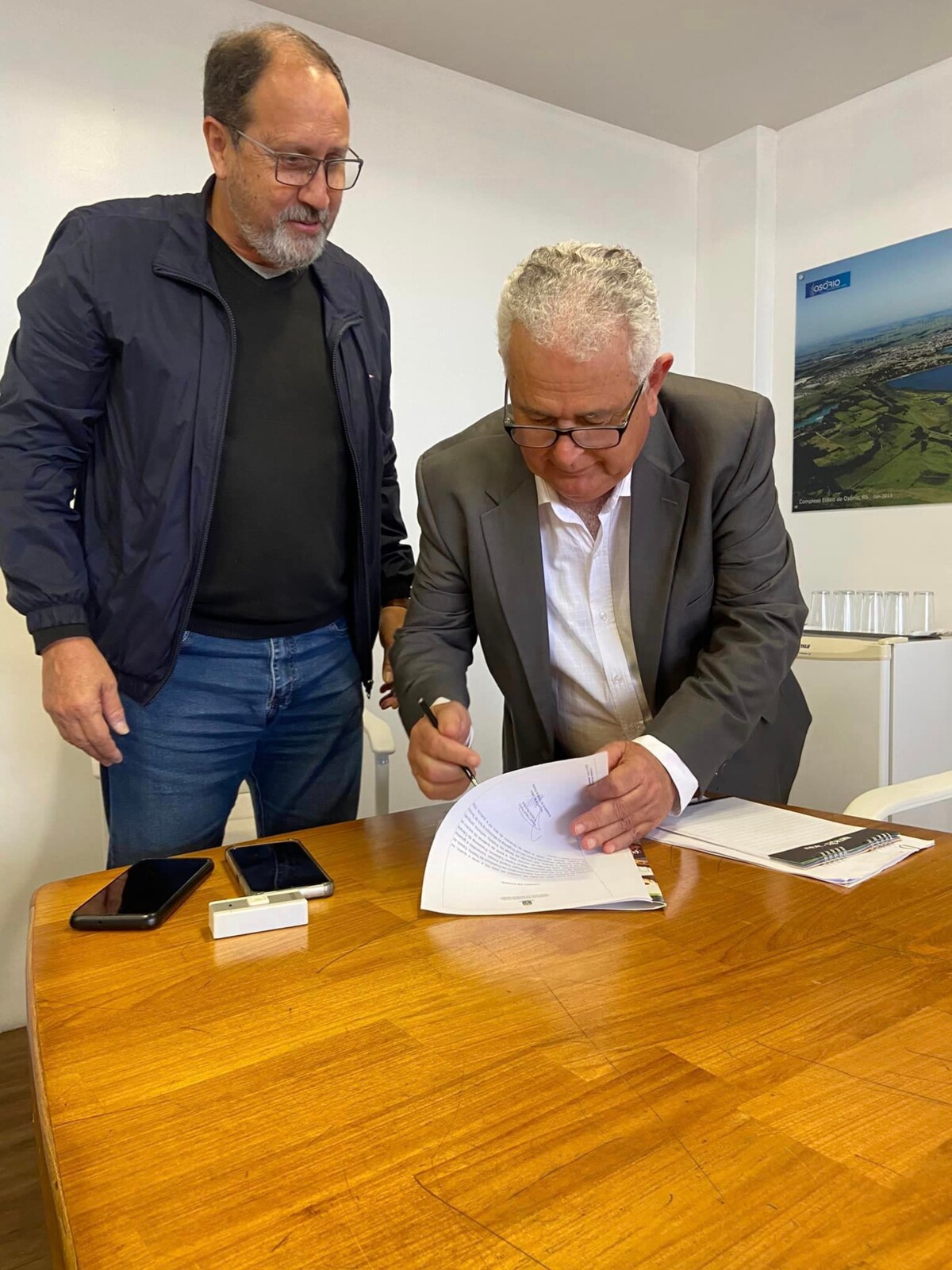 presidente-miguel-farias-calderon-assume-como-prefeito-em-exercicio-de-osorio-2