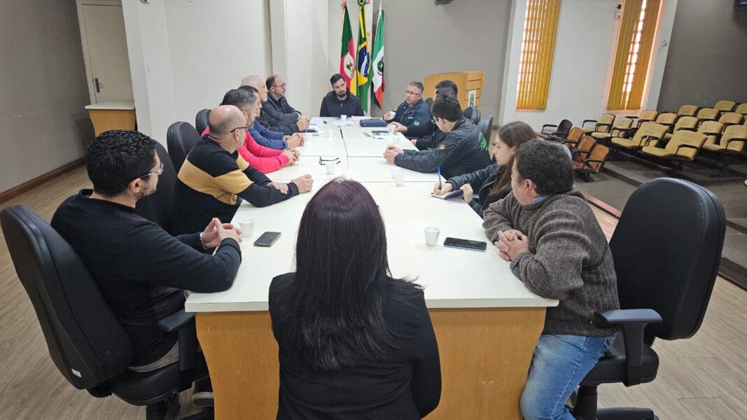 ccj-discute-projeto-de-lei-079-porteira-para-dentro-em-reuniao-na-camara