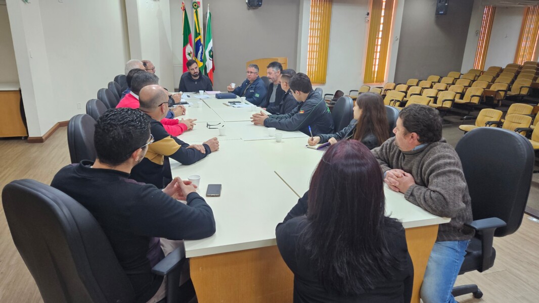 Reunião com entidades.jpg