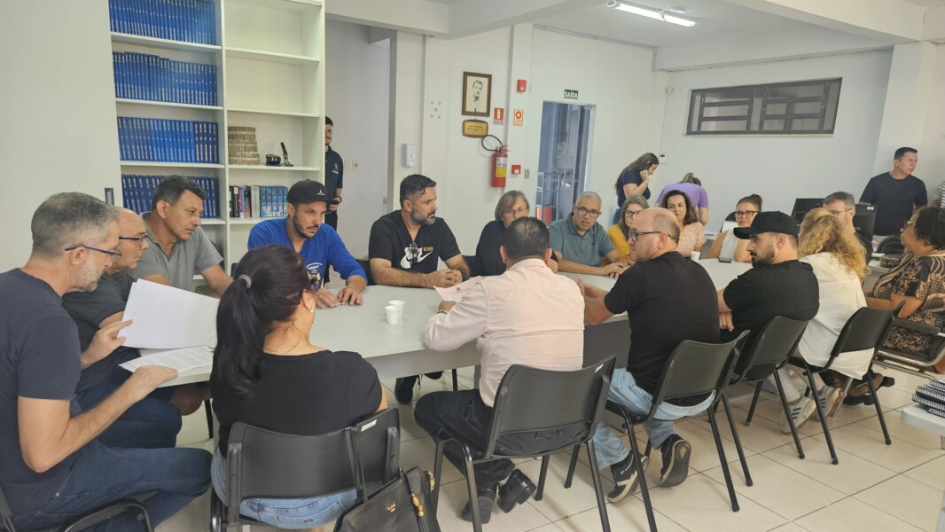 Reunião com Sindicato.jpg