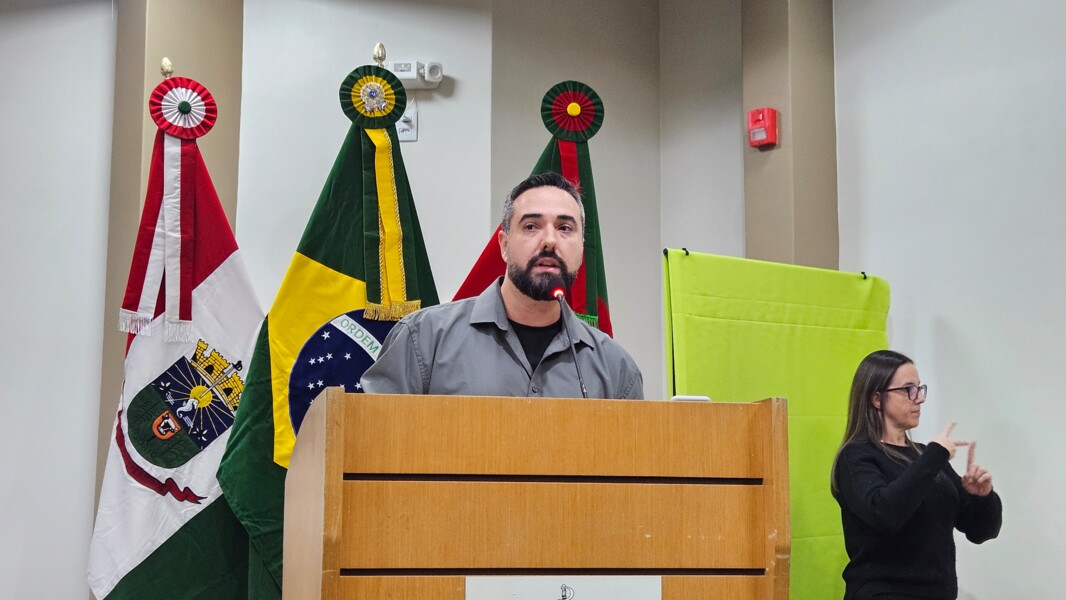 camara-realiza-sessao-ordinaria-com-tribuna-livre-e-apreciacao-de-proposicoes